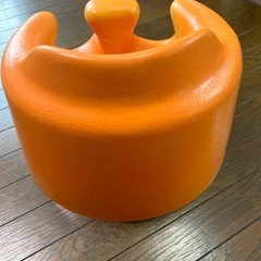 再募集　バンボ　子ども椅子　付属の机付きの画像