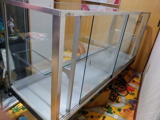 ショーケース　ガラスケース　コレクションケース　飾り棚