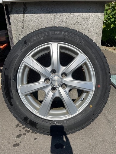 社外アルミ付きスタッドレスタイヤ　ウィンターマックス2 185/60/r15 2020〜2022年製
