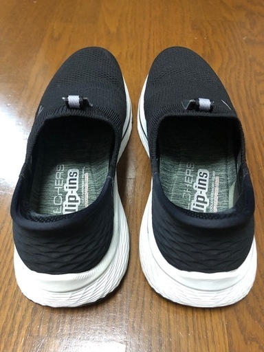 2024年モデル　SKECHERS スリップイン レディース 24.5cm 黒色