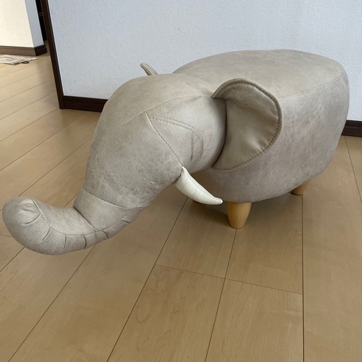 ゾウ　チェアー