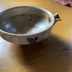 欠けている食器