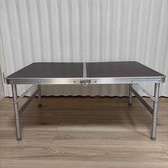 折りたたみテーブル　（室内使用のみ）　　の画像