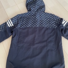【美品】春・秋向き　アディダス　ジャンパー　Mの画像