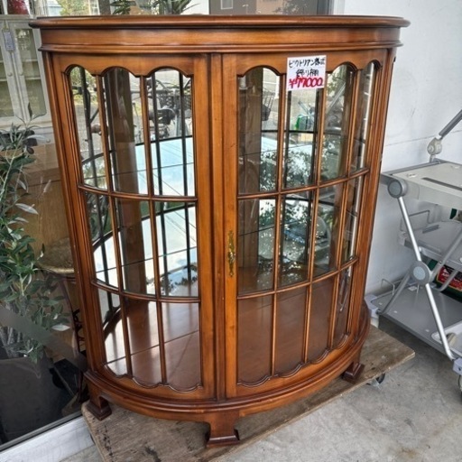 ビクトリアン様式 飾り棚 キュリオケース コレクションケース ゴージャス おしゃれ インテリア