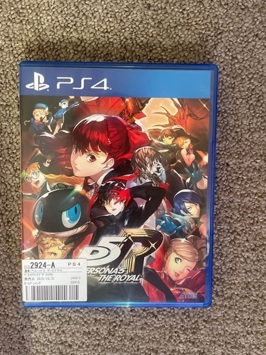 ps4本体　コントローラー　ソフト2本付き