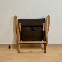 木製ローチェア二脚の画像