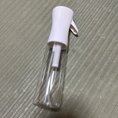 新品未使用スプレーボトル
