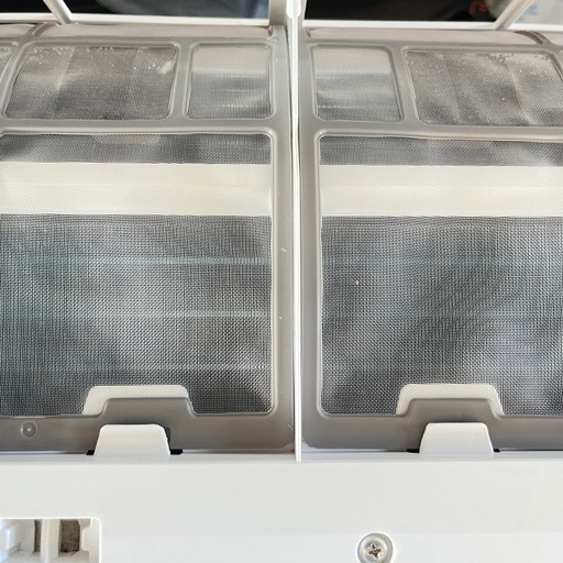 ③ヤマダ電機 RIAIR リエア ルームエアコン  YHA-S22M-W 冷房定格2.2kw 6畳用 2022年製 ホワイト リモコン