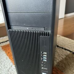 HP Z240デスクトップパソコン（タワーのみ）の中古品です。テ...