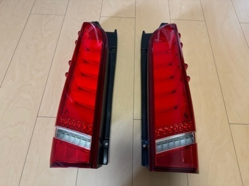 ハイエース テールランプ ヴァレンティ ウルトラ∑