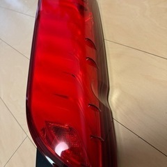 ハイエース テールランプ ヴァレンティ ウルトラ∑の画像