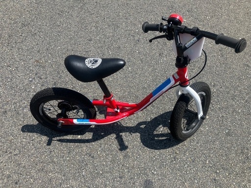 ストライダーキッカーアバンス マリオカート-I 12インチ 自転車に早く