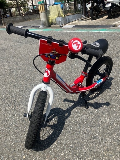 【美品】キッカーアバンス マリオカート 12インチ　自転車　ストライダー　任天堂 マリオカートとコラボ！ キッズトレーニングバイク ｜FQ JAPAN