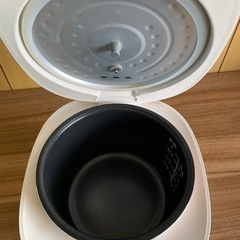 ⭐️多機能4合炊飯器⭐️ ⭐️HTS-350WH⭐️の画像