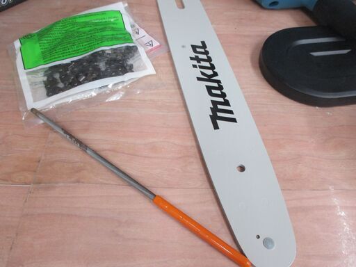 ★値下げしました★マキタ makita  MUC307DSF 充電チェンソー 中古超美品 バッテリ18V 3.0Ah一個/充電器付き 