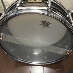 Pearl スネアドラム　14×5 ケース付きの画像