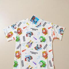 新品 機関車トーマス 半袖Tシャツ 90cm 総柄 男の子
