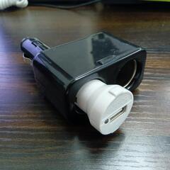 シガーソケット　ダブル 2連　おまけ USB　【取引中】の画像