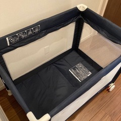 カトージ　ポータブルベビーベッドの画像