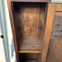 木製のロッカーの画像