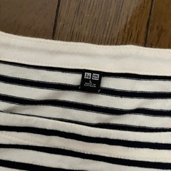 ユニクロ　ボートネックトップス　Lの画像