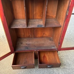 ガラス扉　アンティーク　キャビネットの画像