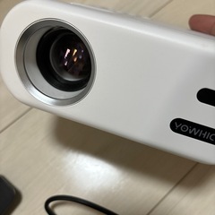 YOWHICK  プロジェクター　1080Ｐ　DPO2Wの画像