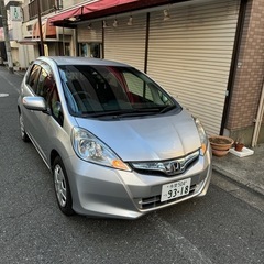 コミコミ！フィットハイブリッド！車検2年取得済み！低走行！