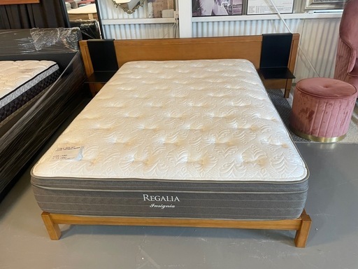ダブルベッドセット　マットレス　レガリア