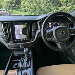 2020年　ボルボＶ６０ パールホワイトの画像