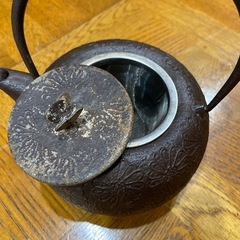 鉄の急須の画像