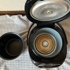 NEOVE　ネオーブ　炊飯器　マイコン炊飯器　YRM-AM35BK　3.5合炊　2020年製の画像