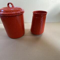 かわいいマトリョーシカ風の小物入れ（３連）+　容器1つの画像