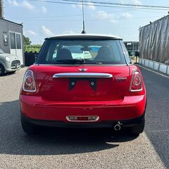 ★ 美車・業者オークション評価4　ミニクーパー ★の画像