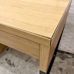 《売約済》【武蔵小山店】 IKEA イケア　ミッケ　MICKE デスク　作業台　テーブル　ナチュラル　組み立て済み　完成品　オーク　調　ダイニングテーブル　シングル　desk table 勉強机 🚚 運搬無料エリア有 / 品川区 リサイクルショップ ランバールーム 武蔵小山店  ◀︎ 武蔵小山パルム 戸越銀座 隣の画像