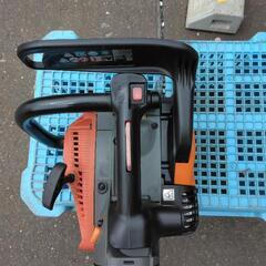 日立CS33EDTPエンジンチェーンソーの画像