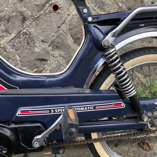 トモス　TOMOS 人気の紺色　ネイビー
