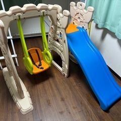 ブランコ&滑り台の画像
