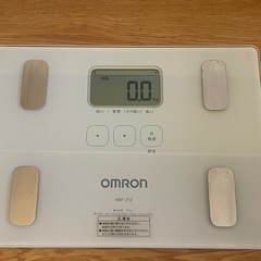 OMRON体重計の画像
