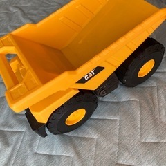 ダンプカー