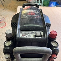 値下げしました‼️HITACHIコンプレッサー（ジャンク）の画像