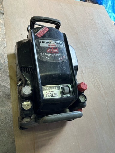 値下げしました‼️HITACHIコンプレッサー（ジャンク）