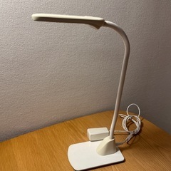デスクライトの画像