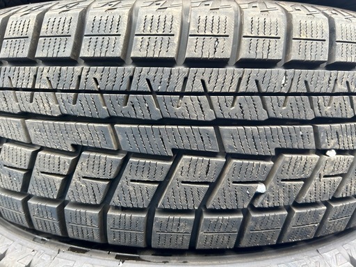 YOKOHAMA 195/65R15 23年製　スタッドレスタイヤ