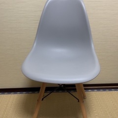 【お譲り先決まりました】
イームズチェア　リプロダクト品　2脚　グレー