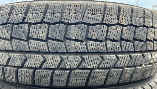 DUNLOP 185/65R15 24年製　スタッドレスタイヤ