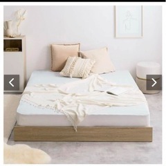 【美品】セミダブル ベットフレーム+マットレスの画像