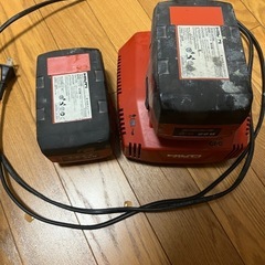 ヒルティB22/8.0バッテリー　充電器付　充電動作確認済