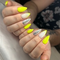 ジェルネイル✨9月キャンペーン1000円OFF❗️ − 沖縄県